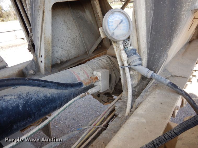 image for item KU9966 2002 Kenworth W900  ready mix truck