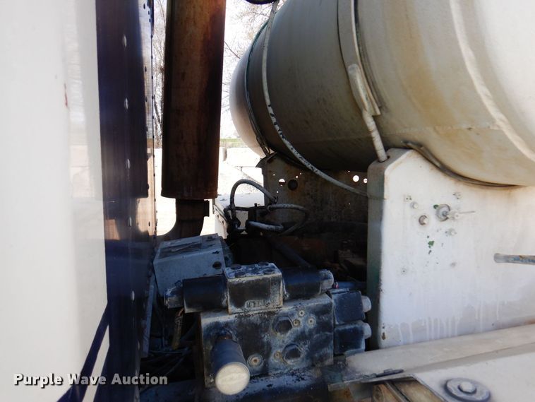 image for item KU9966 2002 Kenworth W900  ready mix truck