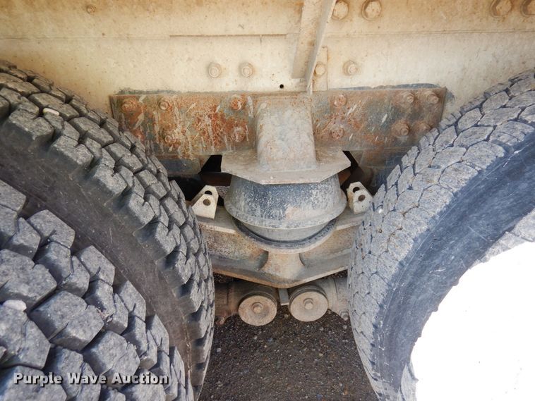 image for item KU9966 2002 Kenworth W900  ready mix truck