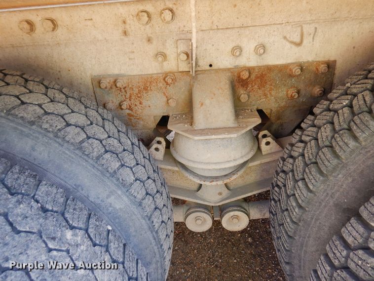 image for item KU9966 2002 Kenworth W900  ready mix truck