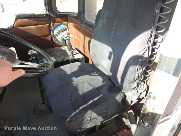 image for item KU9966 2002 Kenworth W900  ready mix truck