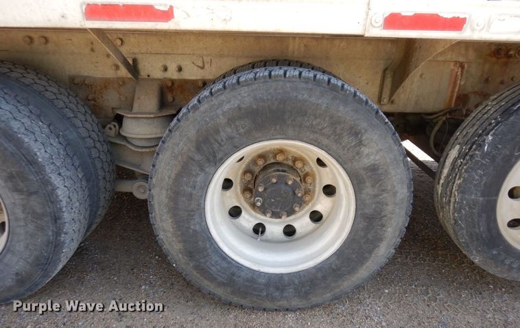 image for item KU9966 2002 Kenworth W900  ready mix truck