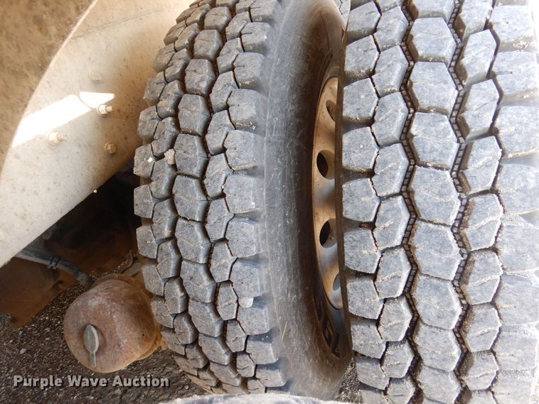 image for item KU9966 2002 Kenworth W900  ready mix truck