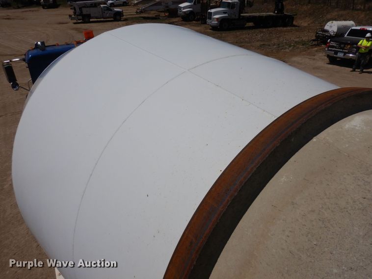 image for item KU9967 2005 Mack CV513  ready mix truck