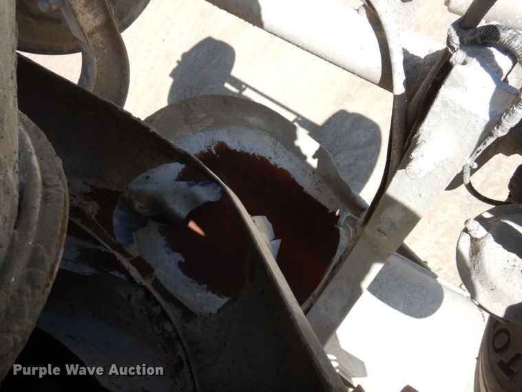 image for item KU9967 2005 Mack CV513  ready mix truck