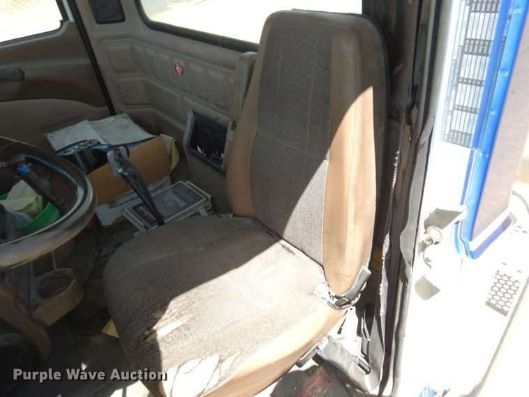 image for item KU9967 2005 Mack CV513  ready mix truck