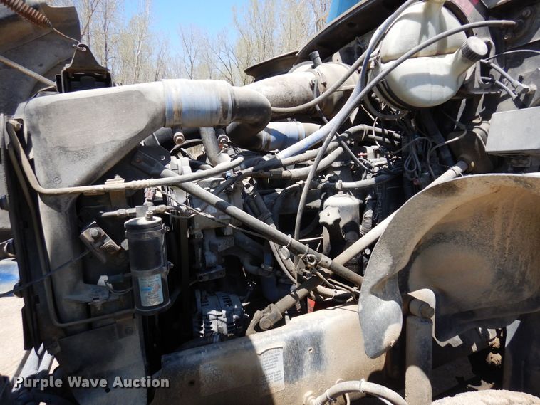 image for item KU9967 2005 Mack CV513  ready mix truck