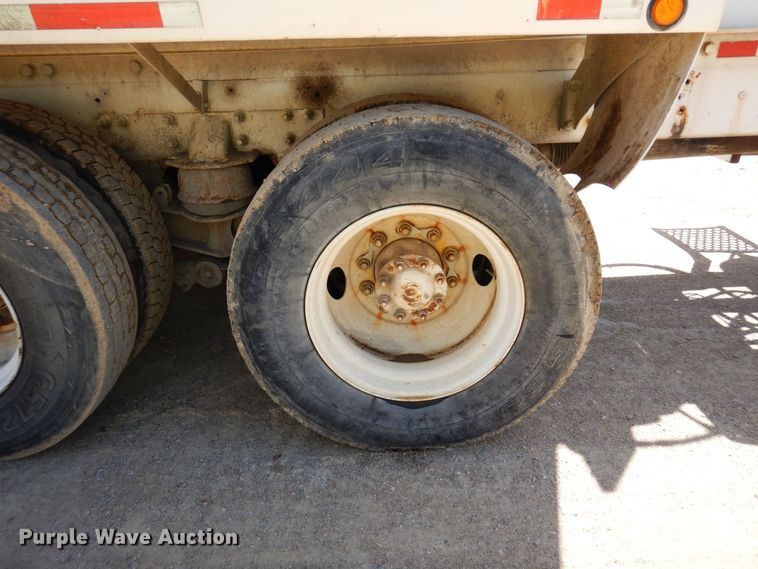 image for item KU9967 2005 Mack CV513  ready mix truck