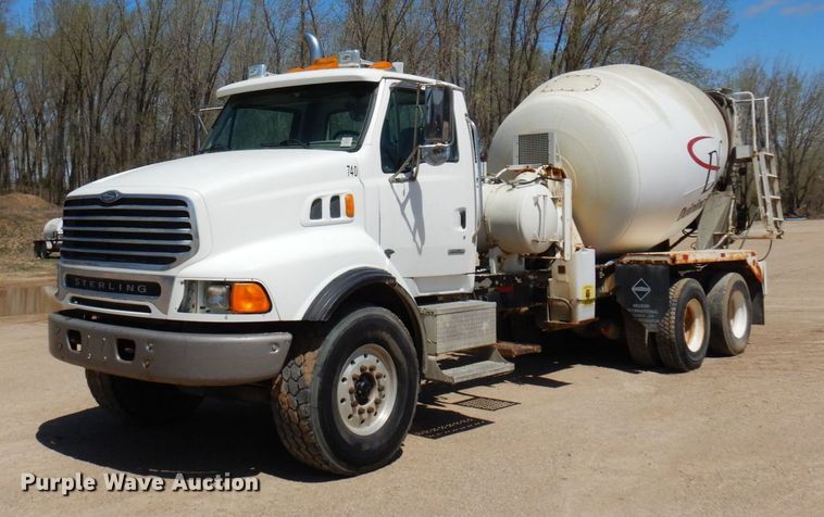 image for item KU9969 2004 Sterling LT9500  ready mix truck