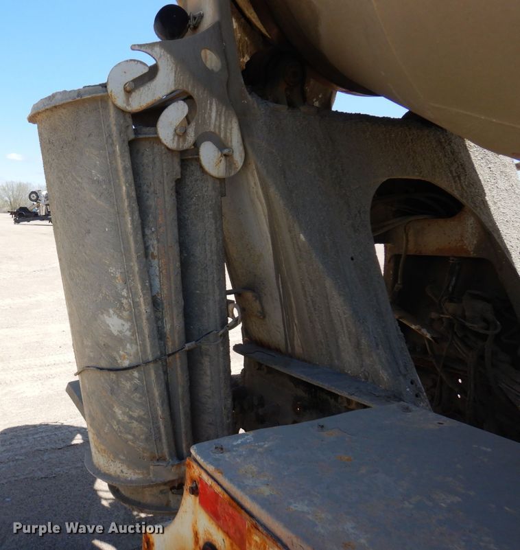 image for item KU9969 2004 Sterling LT9500  ready mix truck