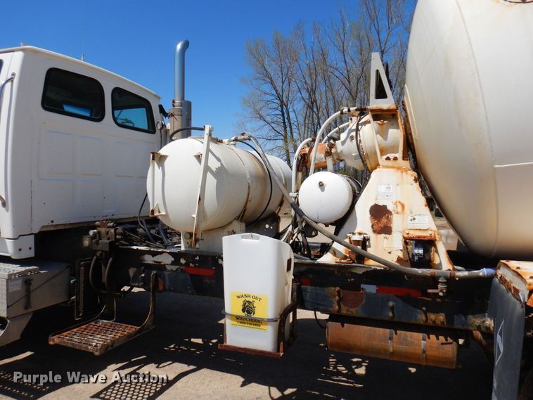 image for item KU9969 2004 Sterling LT9500  ready mix truck