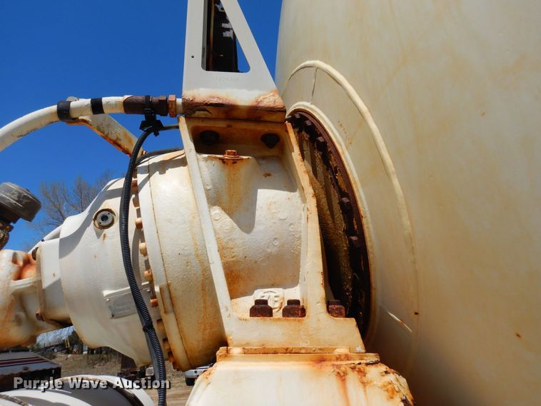 image for item KU9969 2004 Sterling LT9500  ready mix truck