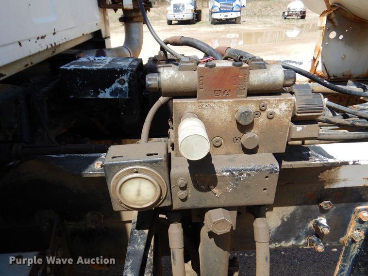 image for item KU9969 2004 Sterling LT9500  ready mix truck