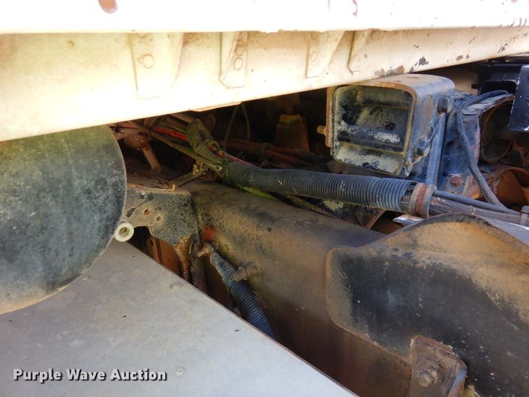 image for item KU9969 2004 Sterling LT9500  ready mix truck