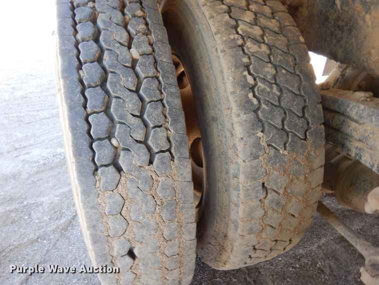 image for item KU9969 2004 Sterling LT9500  ready mix truck