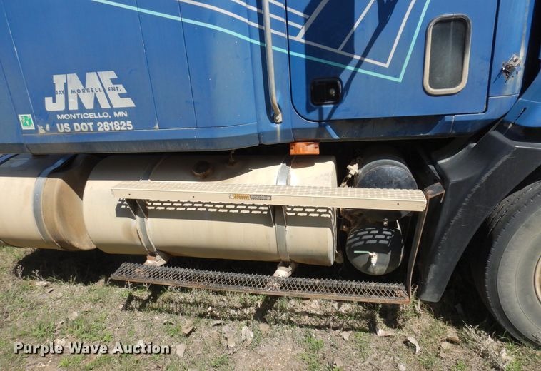 image for item KU9970 1997 Mack CH613  semi truck