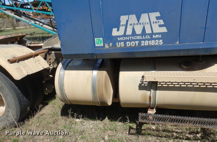 image for item KU9970 1997 Mack CH613  semi truck