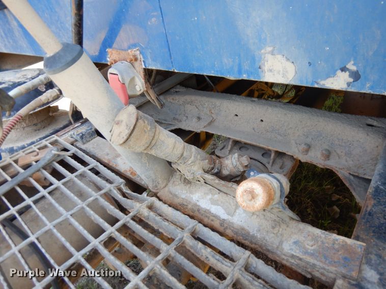 image for item KU9970 1997 Mack CH613  semi truck