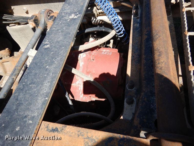 image for item KU9970 1997 Mack CH613  semi truck