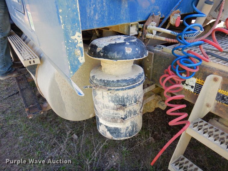 image for item KU9970 1997 Mack CH613  semi truck