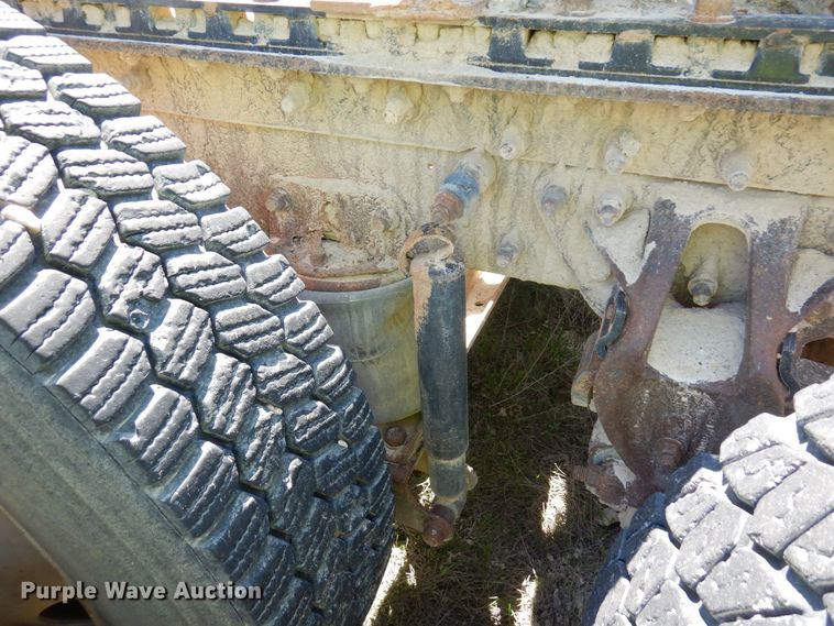 image for item KU9970 1997 Mack CH613  semi truck