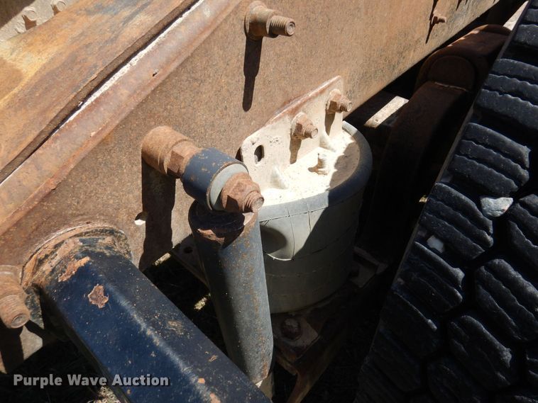 image for item KU9970 1997 Mack CH613  semi truck