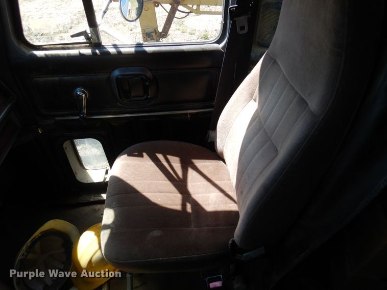 image for item KU9970 1997 Mack CH613  semi truck