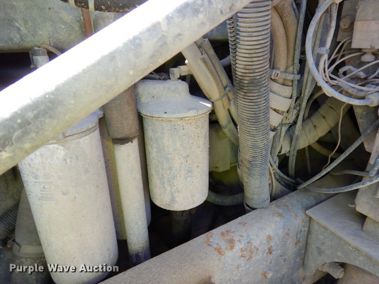 image for item KU9970 1997 Mack CH613  semi truck