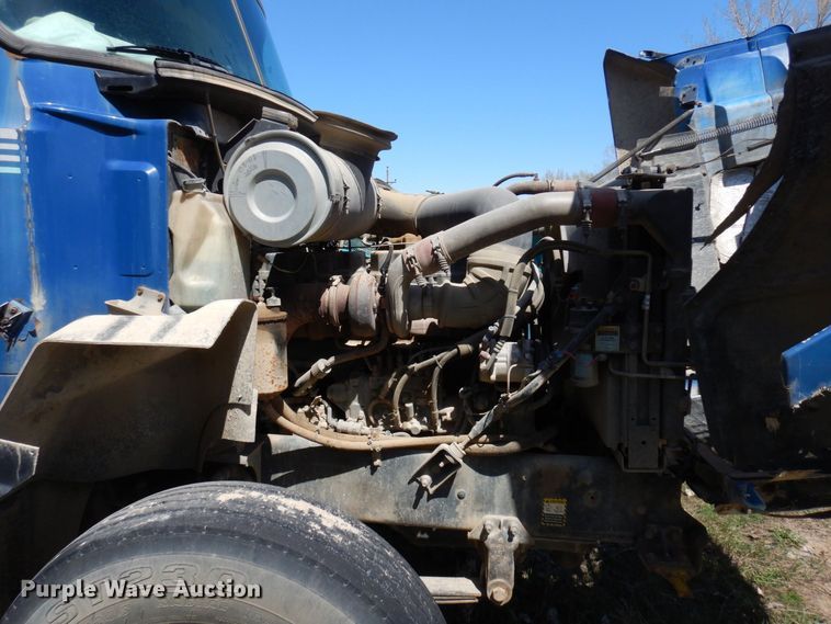 image for item KU9970 1997 Mack CH613  semi truck