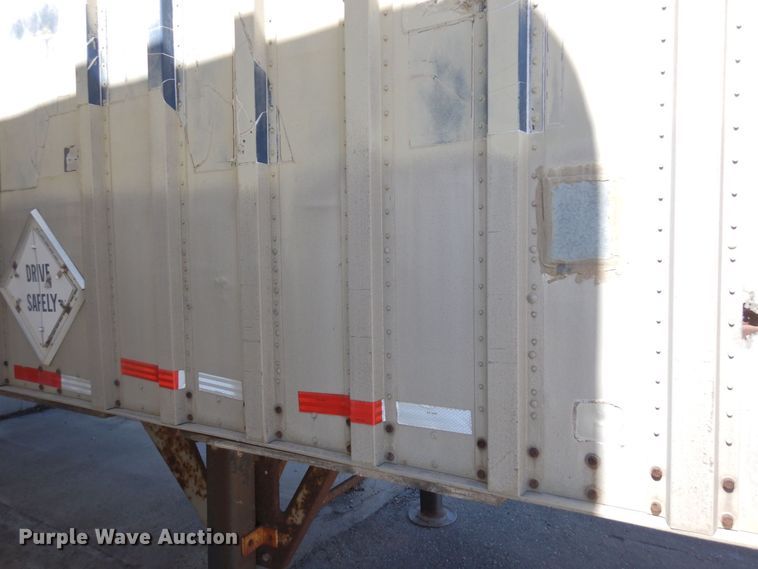 image for item KU9974 1977 Budd  dry van trailer