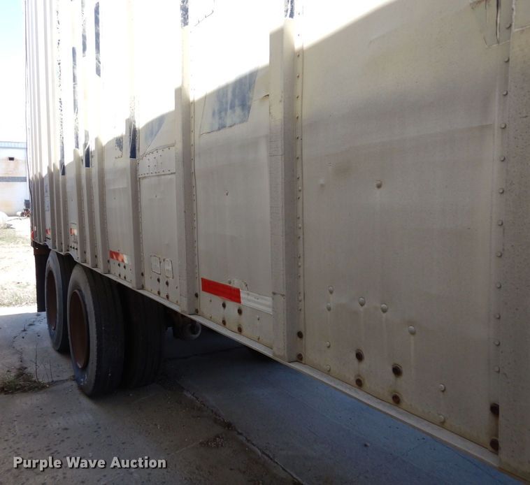 image for item KU9974 1977 Budd  dry van trailer