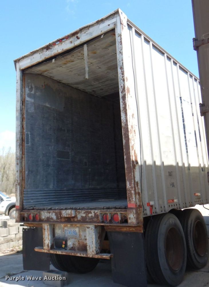 image for item KU9974 1977 Budd  dry van trailer