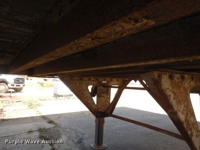 image for item KU9974 1977 Budd  dry van trailer