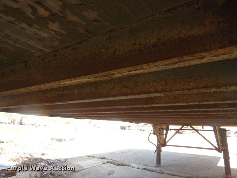 image for item KU9974 1977 Budd  dry van trailer