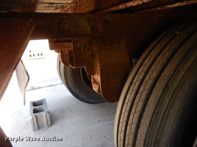 image for item KU9974 1977 Budd  dry van trailer