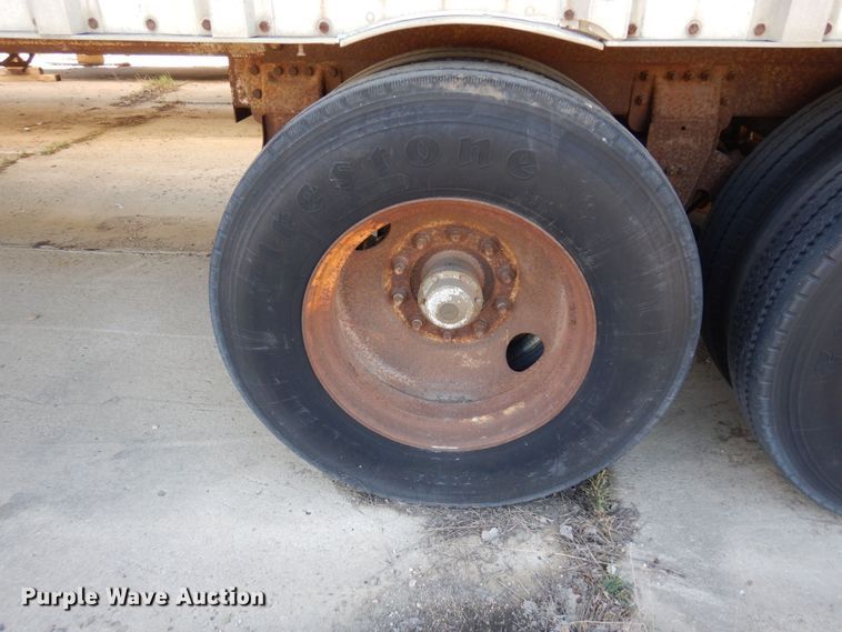image for item KU9974 1977 Budd  dry van trailer
