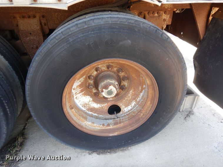 image for item KU9974 1977 Budd  dry van trailer