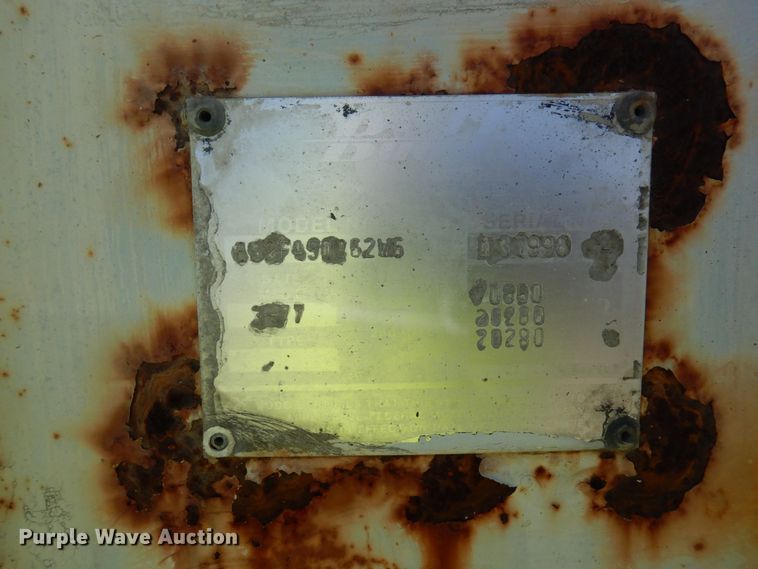 image for item KU9974 1977 Budd  dry van trailer