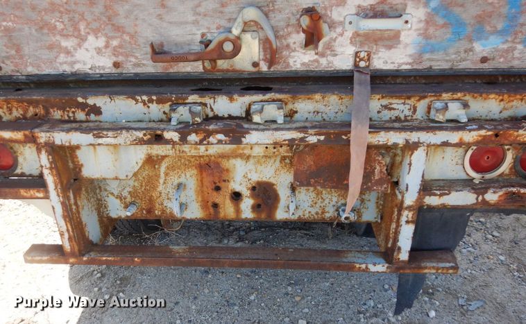 image for item KU9976 1969 Gindy  dry van trailer