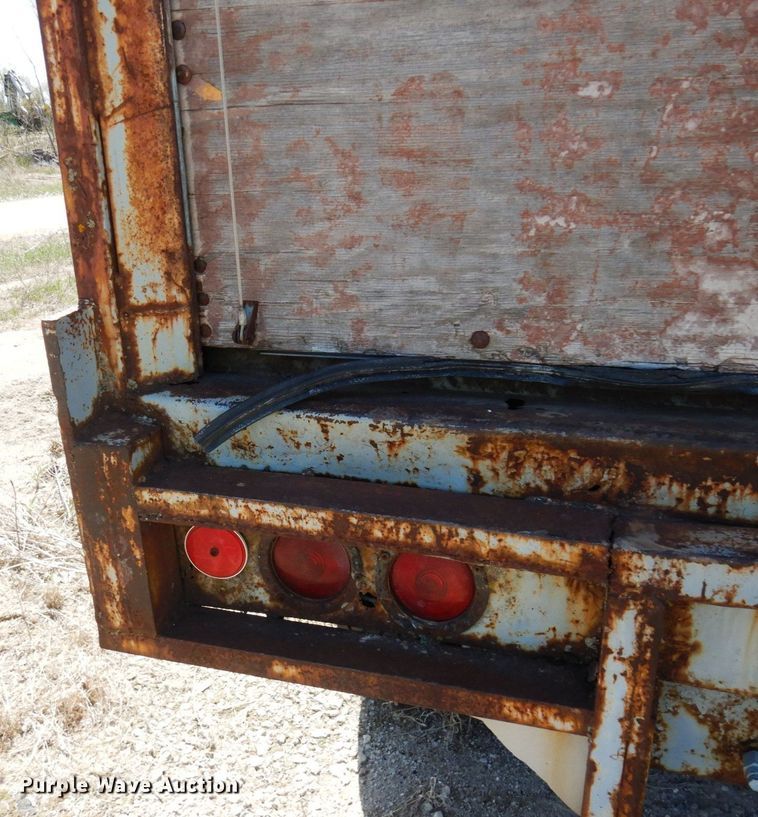 image for item KU9976 1969 Gindy  dry van trailer