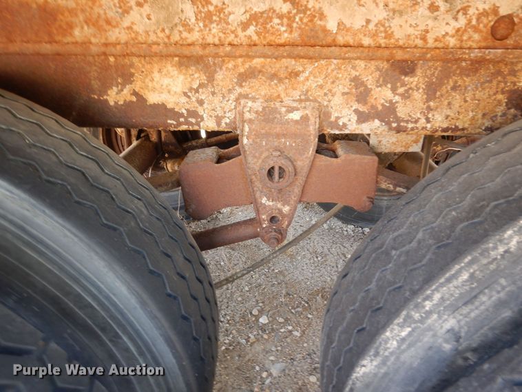 image for item KU9976 1969 Gindy  dry van trailer