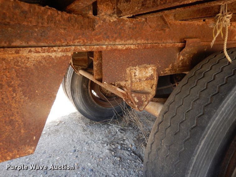 image for item KU9976 1969 Gindy  dry van trailer