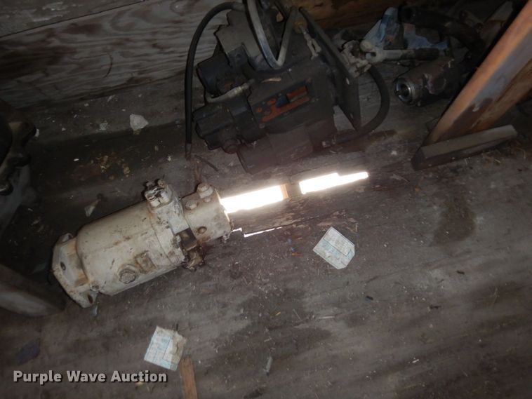 image for item KU9976 1969 Gindy  dry van trailer