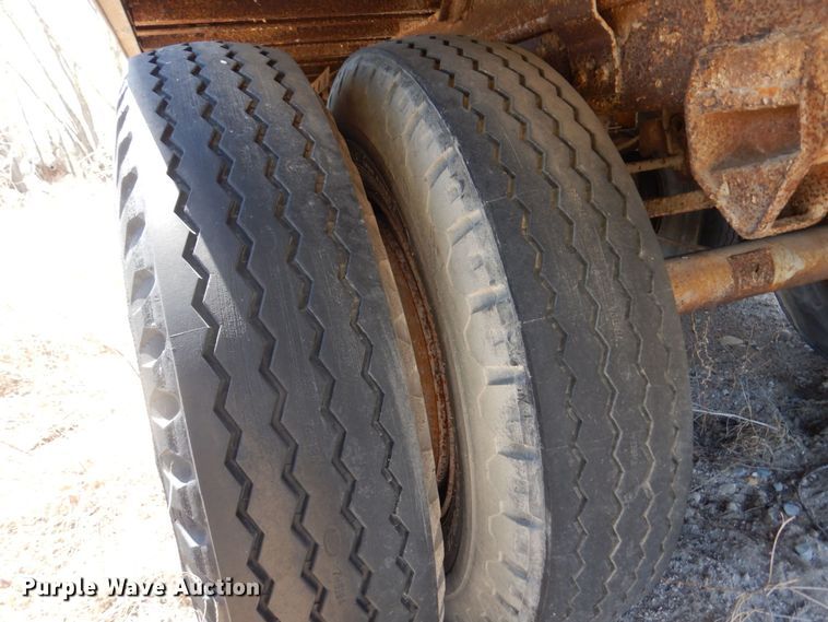 image for item KU9976 1969 Gindy  dry van trailer