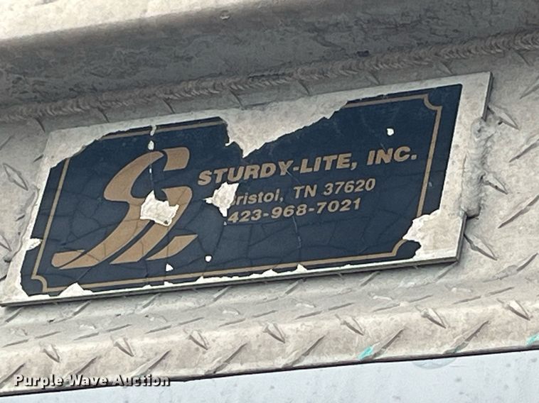 image for item LA9943 1997 Kenworth T800  semi truck