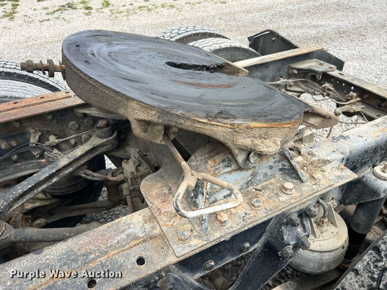 image for item LA9943 1997 Kenworth T800  semi truck