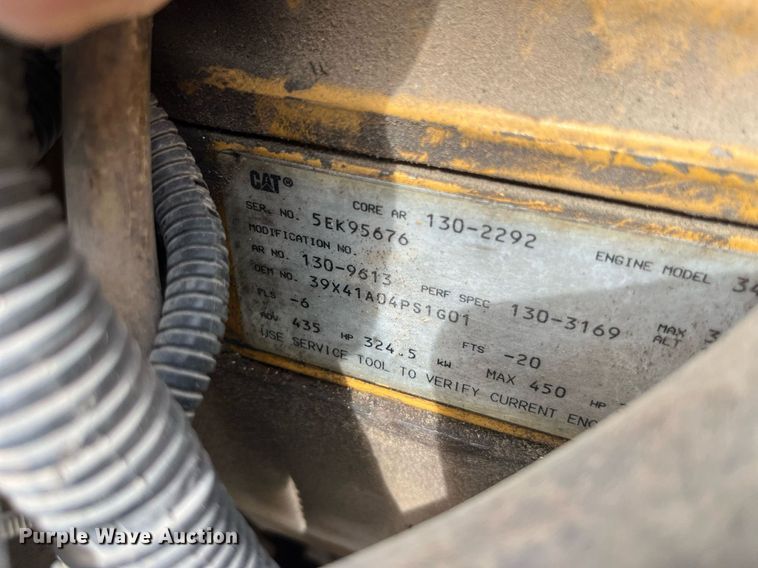 image for item LA9943 1997 Kenworth T800  semi truck