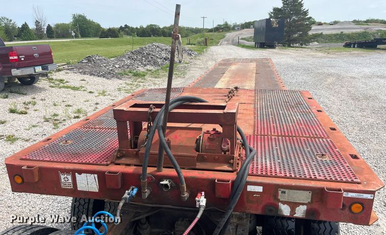 image for item LA9944 1995 Trail King TK70HT-482  drop deck equipment trailer