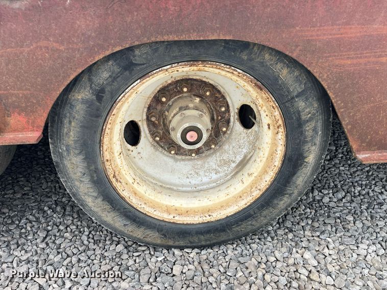 image for item LA9944 1995 Trail King TK70HT-482  drop deck equipment trailer