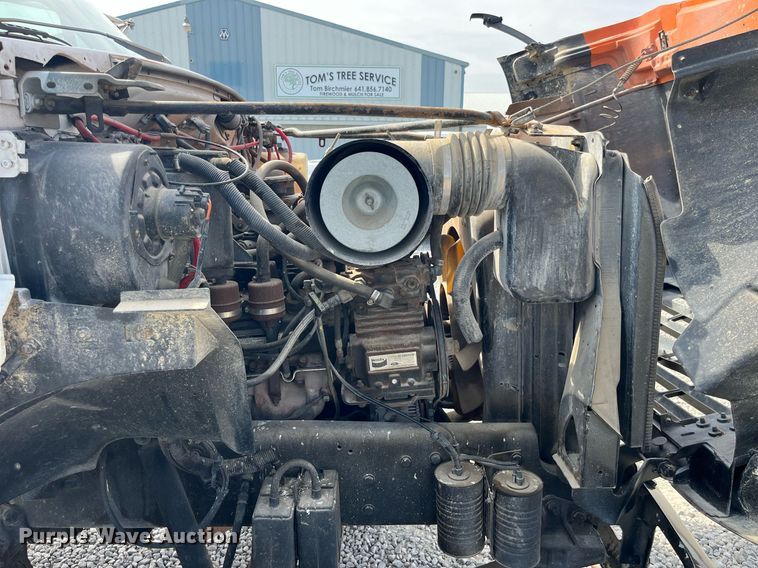 image for item LA9946 1998 Ford F700  truck cab and chassis